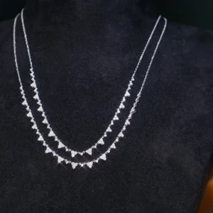 Artemies Lumière: Diamond Elegance Necklace
