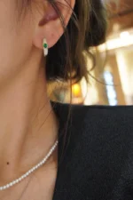 Artemies Vintage: Emerald Diamond Hoop Earrings - Image 5