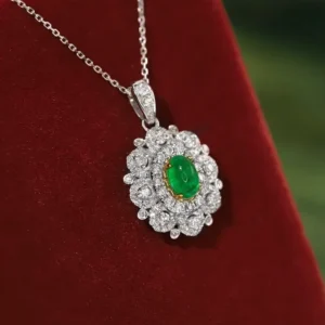 Luxurious White & Yellow Gold Emerald Necklace