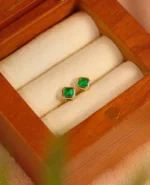 Artemies Emerald Grace: Classic Stud Earrings - Image 3