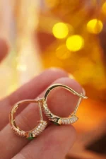 Artemies Vintage: Emerald Diamond Hoop Earrings - Image 2