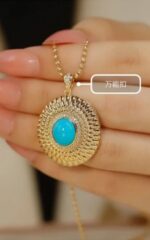 Vintage Turquoise Pendant Necklace