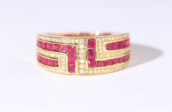 Elegant Yellow Gold Ruby & Diamond Ring