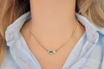 Luxury Yellow Gold Necklace with Emerald and Diamond - Image 4