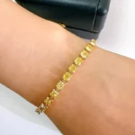 Elegant 18K Gold 10 Carat Yellow Diamond Bracelet - Image 5