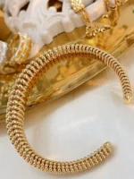 Elegant Yellow 18K Gold Diamond Bangle - Image 2