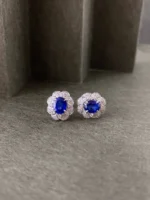 Sapphire Flower Stud Earrings in White Gold - Image 2