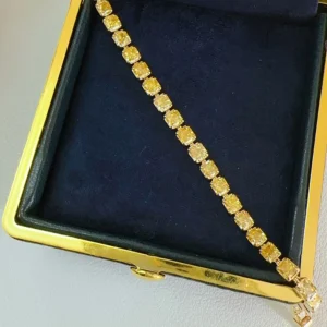 Elegant 18K Yellow Gold 10 Carat Yellow Diamond Bracelet