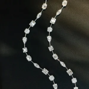 Elegant 18K White Gold 1.60 Carat Diamond Bracelet